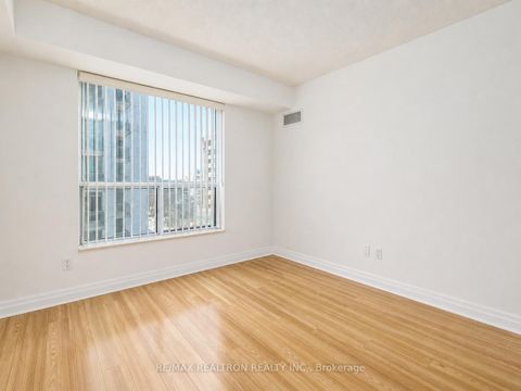 Photo 13 at 803 - 188 Doris Avenue, Willowdale East, Toronto