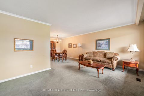 Photo 5 at 34 Tillplain Road, Bathurst Manor, Toronto