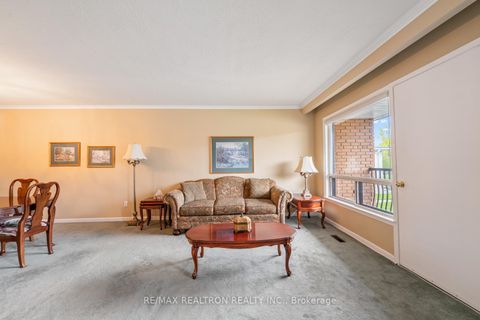 Photo 6 at 34 Tillplain Road, Bathurst Manor, Toronto