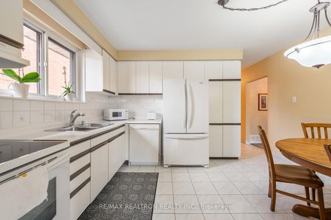 Photo 11 at 34 Tillplain Road, Bathurst Manor, Toronto