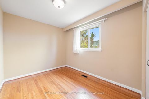 Photo 18 at 34 Tillplain Road, Bathurst Manor, Toronto