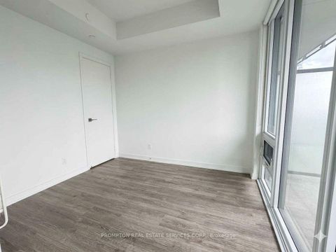 Photo 7 at 1002 - 28 Wellesley Street E, Yonge Corridor, Toronto