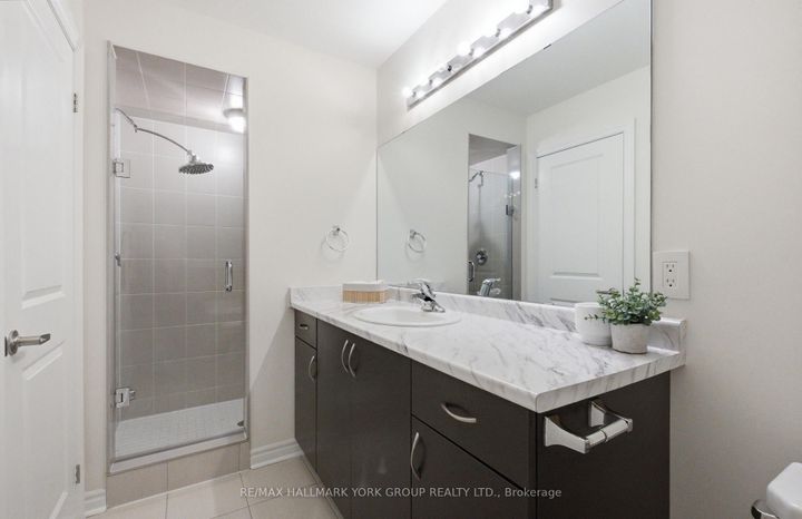 Photo 27 at 104 Gordon Circle, College Manor, Newmarket