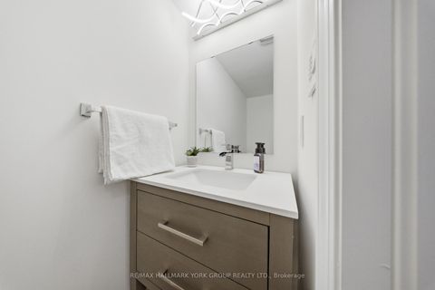 Photo 3 at 104 Gordon Circle, College Manor, Newmarket