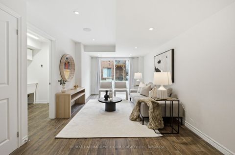 Photo 4 at 104 Gordon Circle, College Manor, Newmarket