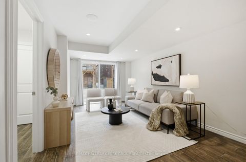 Photo 5 at 104 Gordon Circle, College Manor, Newmarket