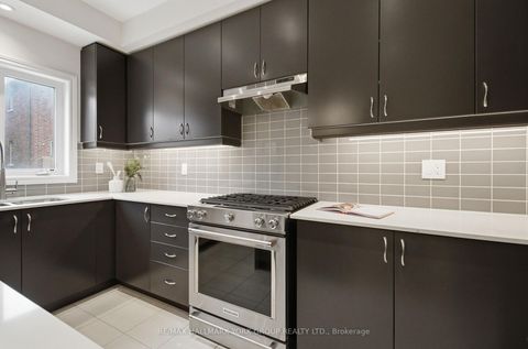Photo 11 at 104 Gordon Circle, College Manor, Newmarket