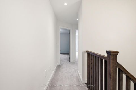 Photo 22 at 104 Gordon Circle, College Manor, Newmarket
