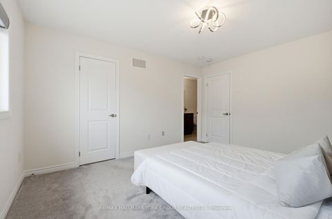 Photo 24 at 104 Gordon Circle, College Manor, Newmarket