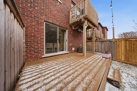 Photo 36 at 104 Gordon Circle, College Manor, Newmarket