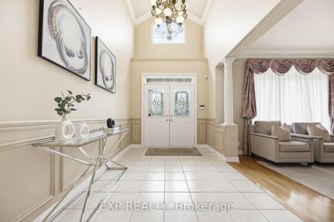 Photo 3 at 126 Carmela Avenue, Oak Ridges, Richmond Hill