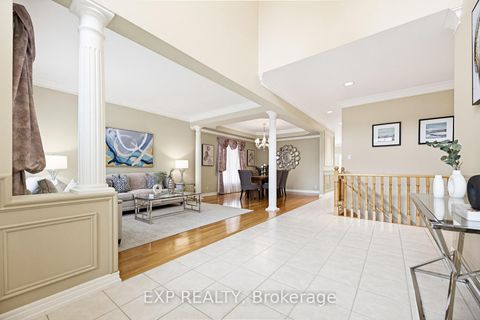 Photo 4 at 126 Carmela Avenue, Oak Ridges, Richmond Hill