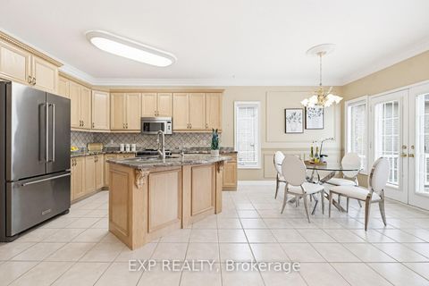 Photo 11 at 126 Carmela Avenue, Oak Ridges, Richmond Hill