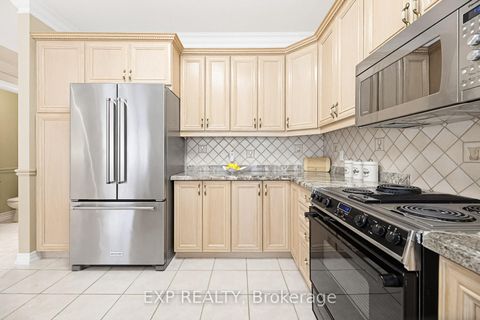 Photo 14 at 126 Carmela Avenue, Oak Ridges, Richmond Hill