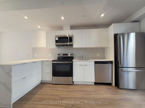 Photo 2 at 11 Calamint Lane, L'Amoreaux, Toronto