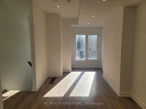 Photo 4 at 11 Calamint Lane, L'Amoreaux, Toronto
