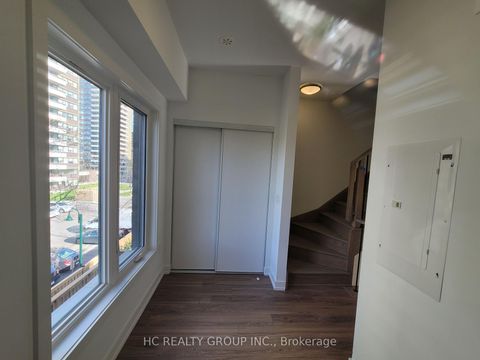 Photo 10 at 11 Calamint Lane, L'Amoreaux, Toronto