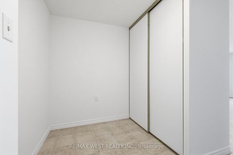 Photo 3 at 401 - 1275 Markham Road, Woburn, Toronto