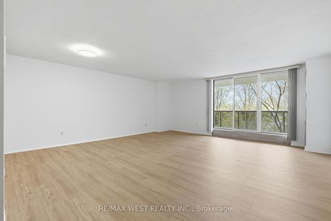 Photo 8 at 401 - 1275 Markham Road, Woburn, Toronto