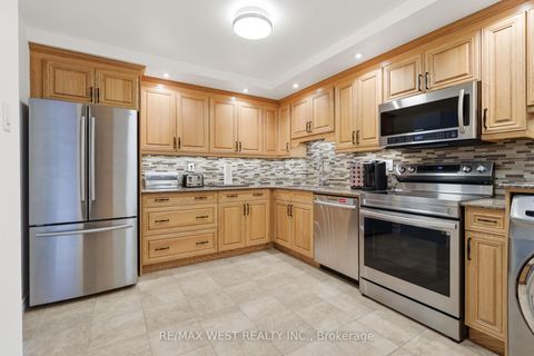 Photo 11 at 401 - 1275 Markham Road, Woburn, Toronto