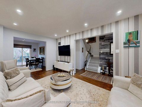 Photo 4 at 64 Colleen Street, Yorkhill, Vaughan