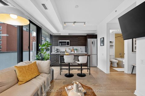 Photo 8 at 1004 - 11 Charlotte Street, Waterfront Communities C1, Toronto