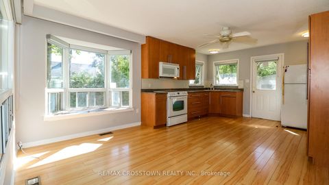Photo 9 at 673 Roberts Road, Alcona, Innisfil