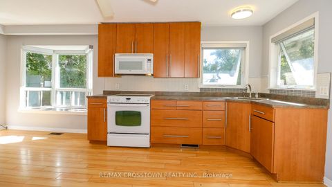 Photo 10 at 673 Roberts Road, Alcona, Innisfil