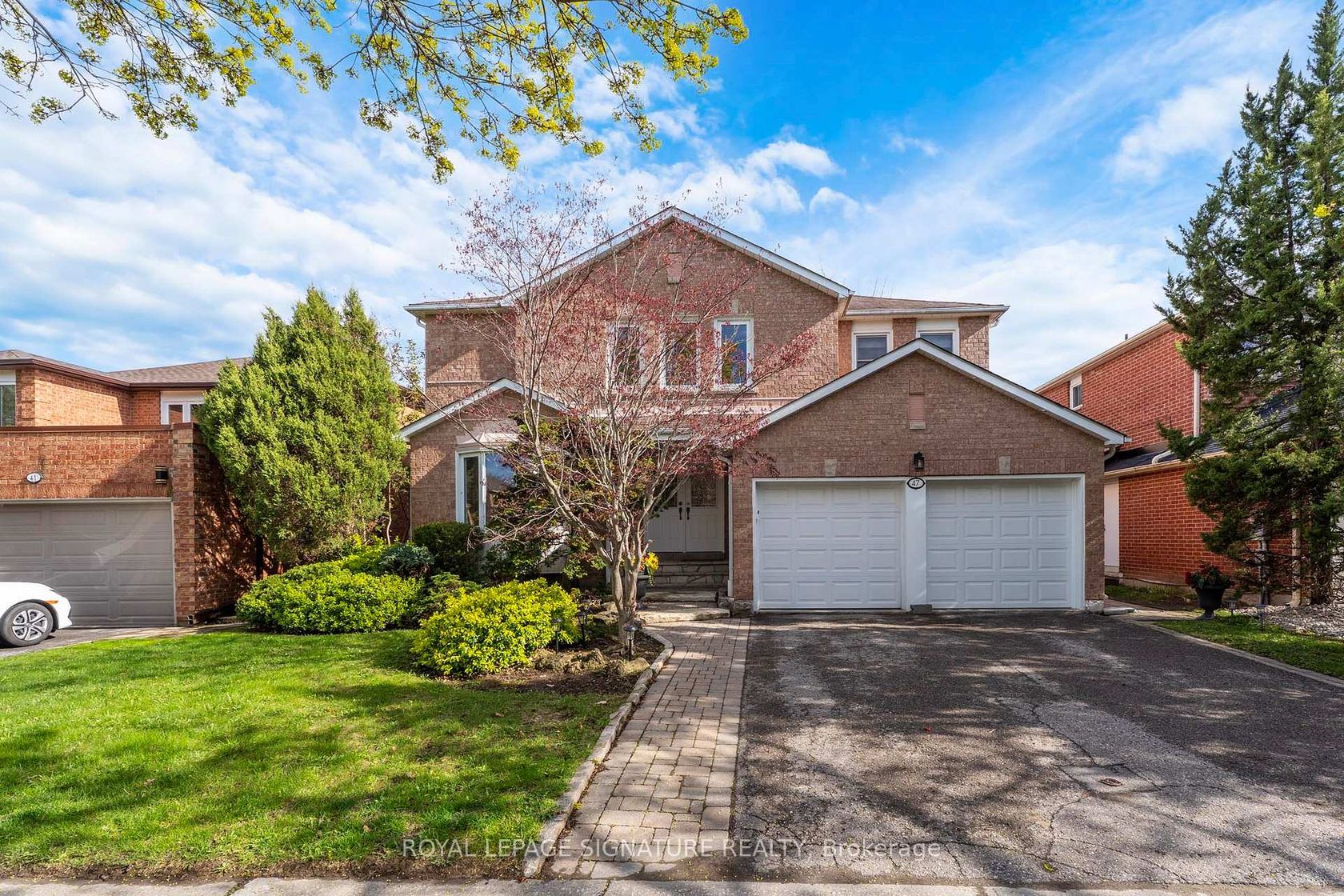 47 Edmund Seager Drive, Uplands, Vaughan photo number 2
