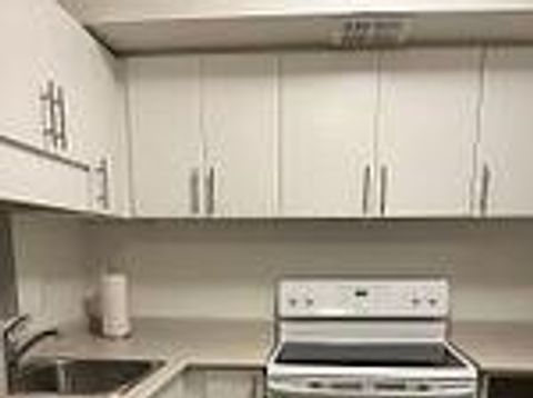 Photo 9 at 612 & LB 46 - 92 King Street E, Yonge Corridor, Toronto