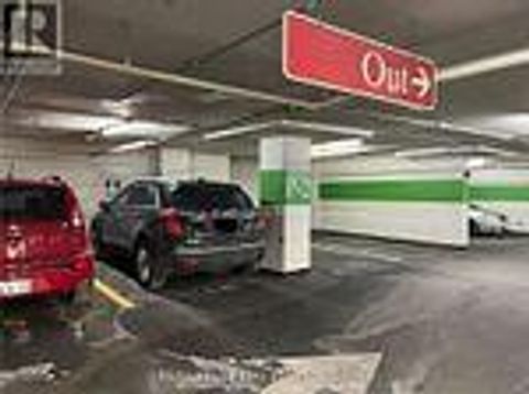Photo 12 at 612 & LB 46 - 92 King Street E, Yonge Corridor, Toronto