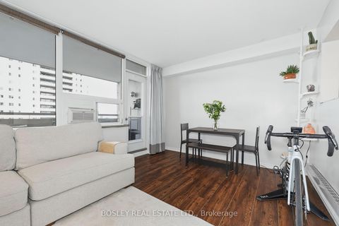 Photo 9 at 1403 - 1360 York Mills Road, Donalda, Toronto