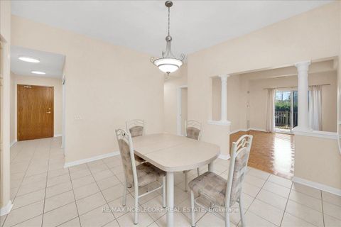 Photo 17 at 111 - 2502 Rutherford Road, Maple, Vaughan