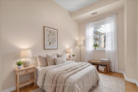 Photo 23 at 111 - 2502 Rutherford Road, Maple, Vaughan