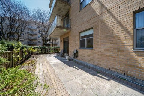 Photo 32 at 111 - 2502 Rutherford Road, Maple, Vaughan