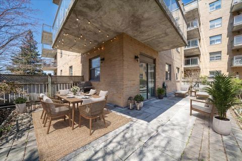 Photo 33 at 111 - 2502 Rutherford Road, Maple, Vaughan