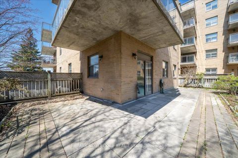 Photo 34 at 111 - 2502 Rutherford Road, Maple, Vaughan