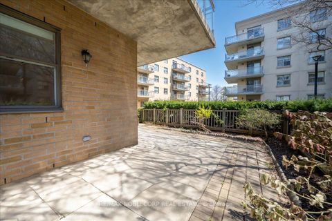 Photo 35 at 111 - 2502 Rutherford Road, Maple, Vaughan