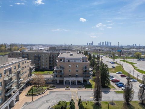 Photo 48 at 111 - 2502 Rutherford Road, Maple, Vaughan