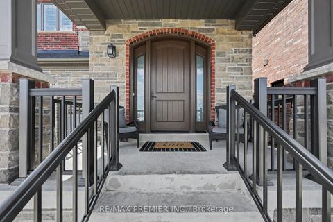 Photo 1 at 14 King Boulevard, King City, King
