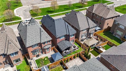 Photo 44 at 14 King Boulevard, King City, King