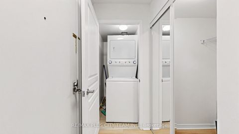 Photo 15 at 513 - 352 Front Street W, Waterfront Communities C1, Toronto