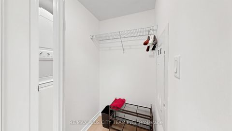 Photo 16 at 513 - 352 Front Street W, Waterfront Communities C1, Toronto