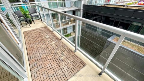 Photo 18 at 513 - 352 Front Street W, Waterfront Communities C1, Toronto