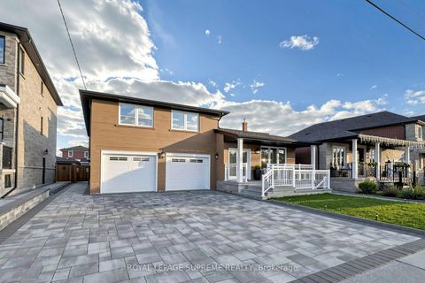 Photo 1 at 46 Chiswick Avenue, Amesbury, Toronto