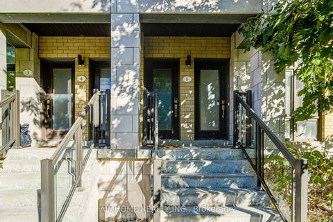 Photo 2 at 6 - 11 Eldora Avenue, Newtonbrook West, Toronto