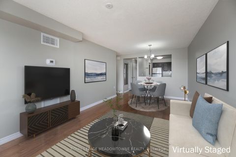 Photo 3 at 905 - 1110 Walden Circle, Clarkson, Mississauga