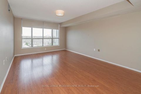 Photo 8 at 905 - 1110 Walden Circle, Clarkson, Mississauga