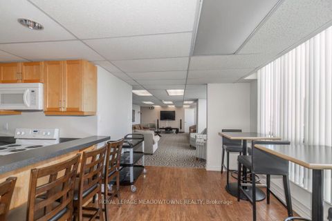 Photo 11 at 905 - 1110 Walden Circle, Clarkson, Mississauga