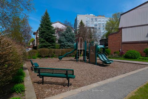 Photo 17 at 905 - 1110 Walden Circle, Clarkson, Mississauga